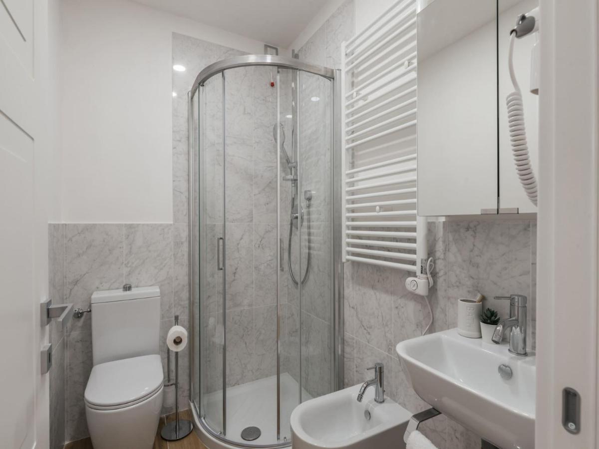 The Best Rent - Modern Three-Bedroom Apartment A Few Steps From The Colosseum Extérieur photo