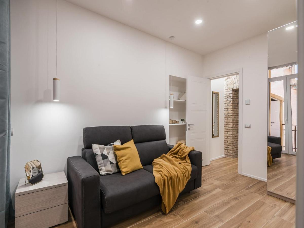 The Best Rent - Modern Three-Bedroom Apartment A Few Steps From The Colosseum Extérieur photo