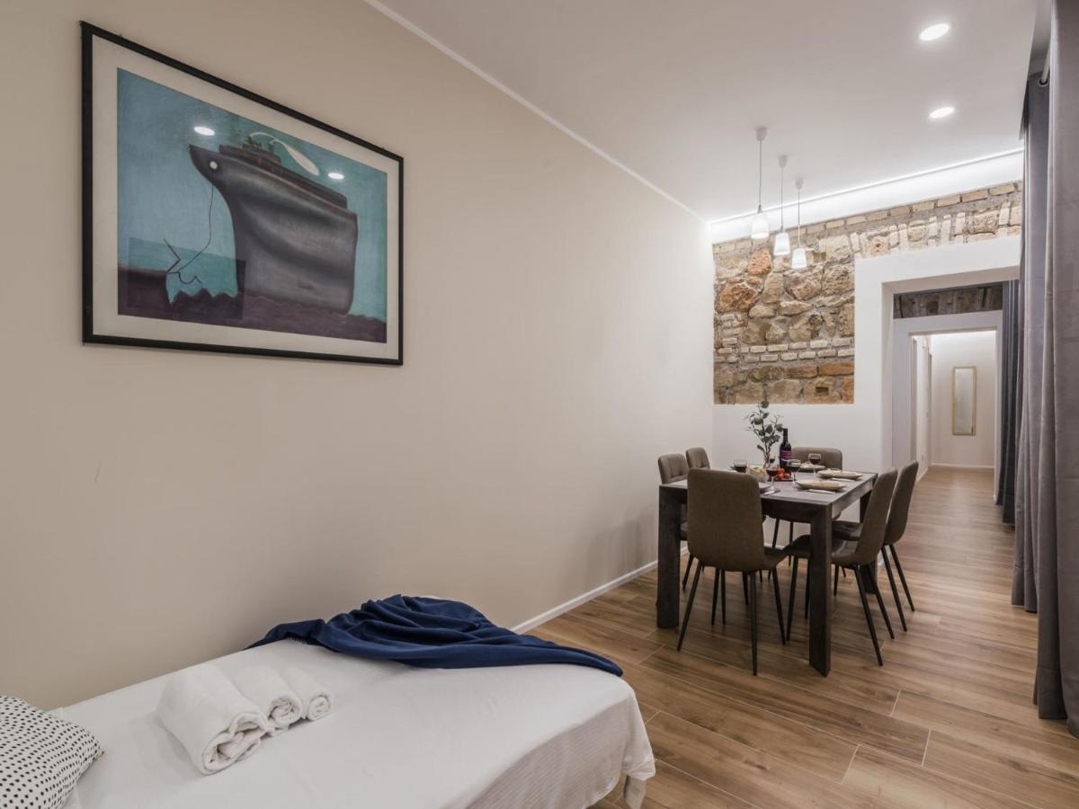 The Best Rent - Modern Three-Bedroom Apartment A Few Steps From The Colosseum Extérieur photo