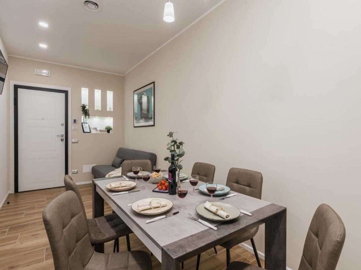 The Best Rent - Modern Three-Bedroom Apartment A Few Steps From The Colosseum Extérieur photo