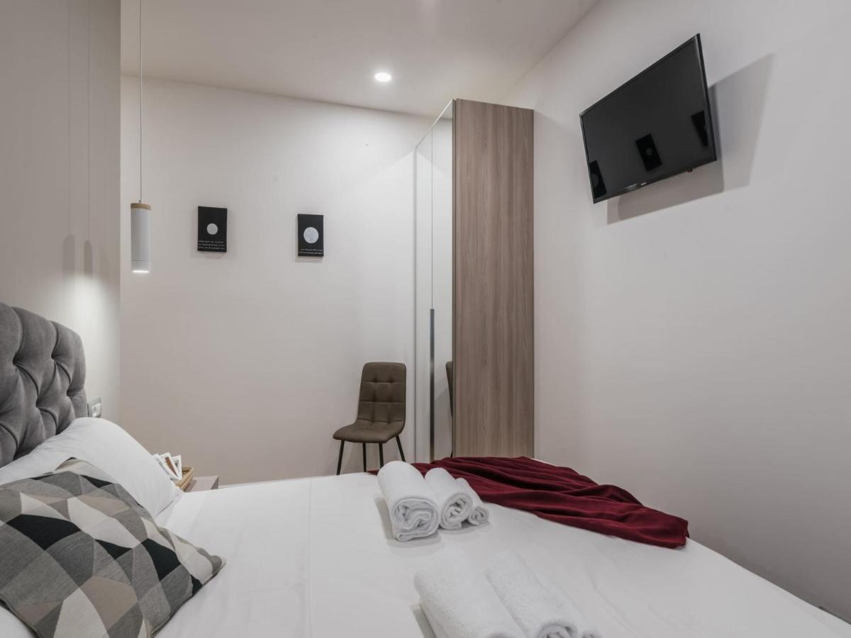 The Best Rent - Modern Three-Bedroom Apartment A Few Steps From The Colosseum Extérieur photo
